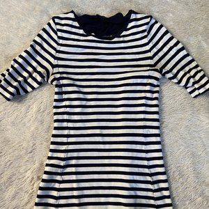 black/white stripe top